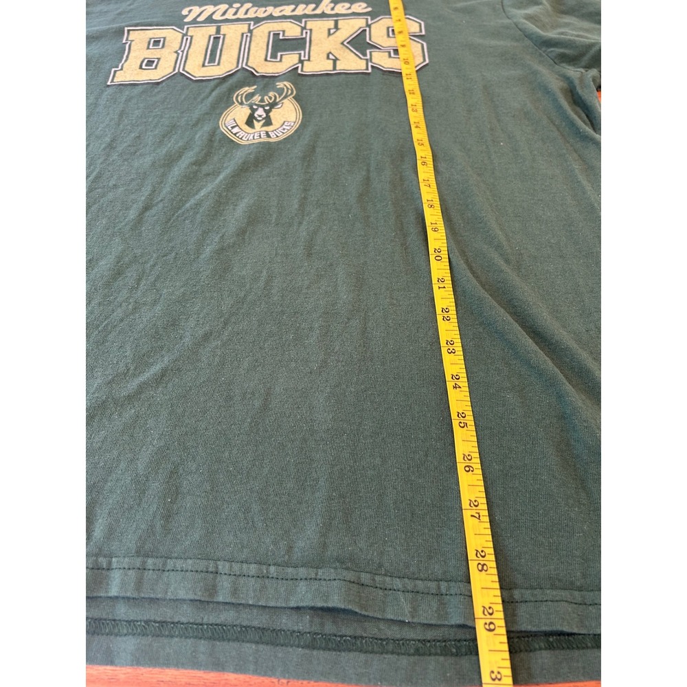 NBA Milwaukee Bucks Long Sleeve T-Shirt Mens 2XL Green Graphic Crew Neck Tee - Picture 6 of 7